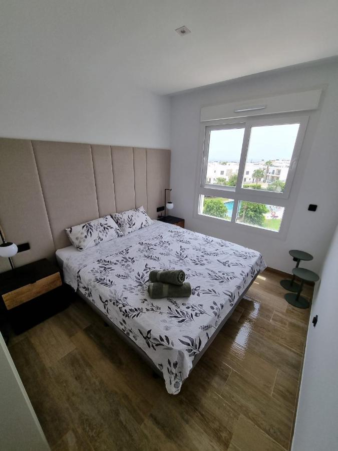 Nice 2 Bedroom Bali Apartment With Sea Views Torrevieja Eksteriør bilde