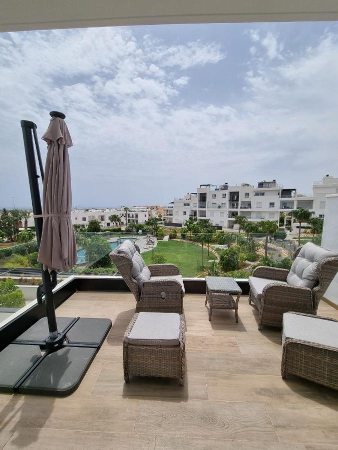 Nice 2 Bedroom Bali Apartment With Sea Views Torrevieja Eksteriør bilde