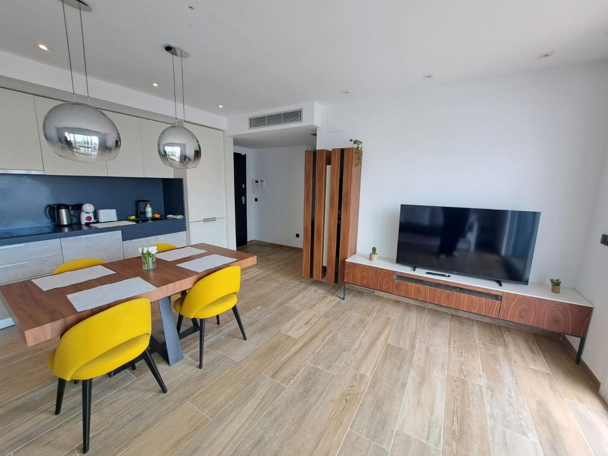 Nice 2 Bedroom Bali Apartment With Sea Views Torrevieja Eksteriør bilde