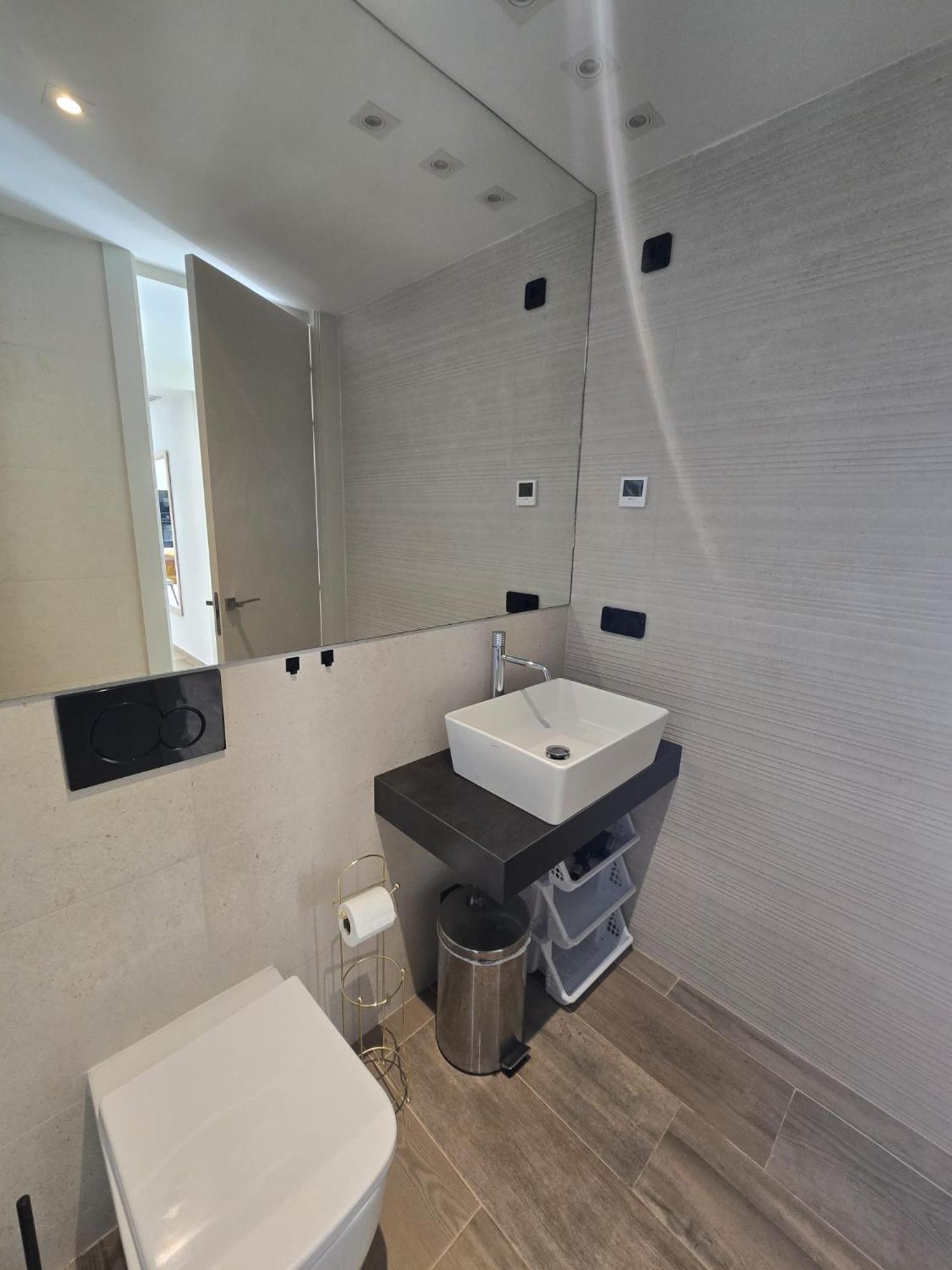 Nice 2 Bedroom Bali Apartment With Sea Views Torrevieja Eksteriør bilde