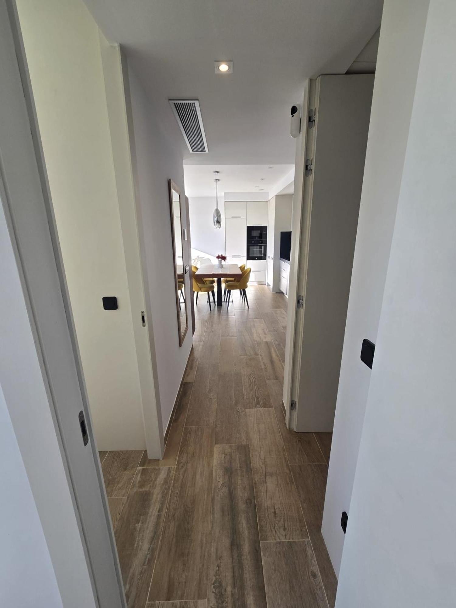 Nice 2 Bedroom Bali Apartment With Sea Views Torrevieja Eksteriør bilde